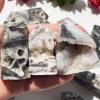 IPUDIS 1pc Crystal Stone Natural Crystal Raw Stone Crystals Point Wands Quartz Rough Specimen Geode Cluster Home Decor Gifts for Meditaion view 4