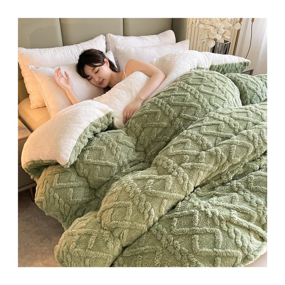 Atlodas Thickened Super Soft Insulation Hibiscus Winter Quilt- Cashmere Quilt,Super Warm Double-Sided Velvet Quilt Plush Comforter (Green, 240 * 220 cm / 94 * 79 inches(5KG))