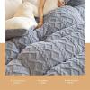 Atlodas Thickened Super Soft Insulation Hibiscus Winter Quilt- Cashmere Quilt,Super Warm Double-Sided Velvet Quilt Plush Comforter (Green, 240 * 220 cm / 94 * 79 inches(5KG)) view 4