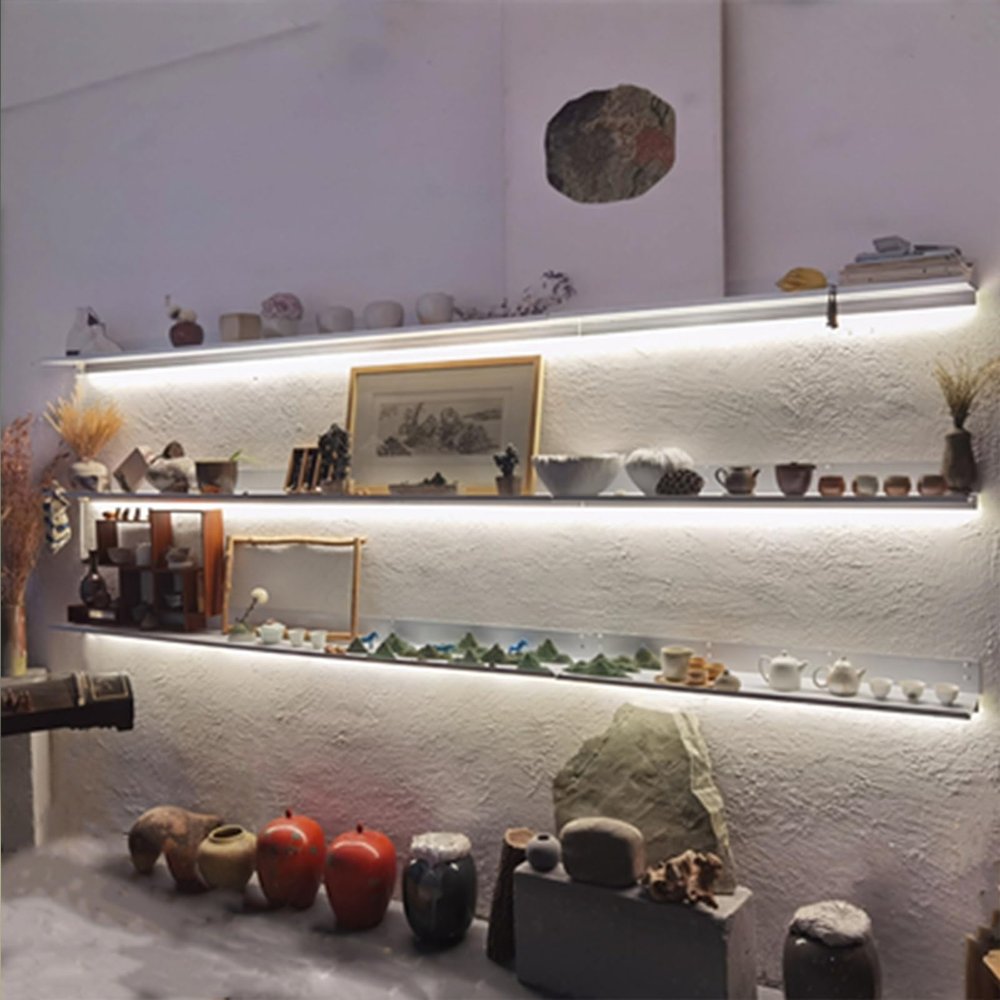 EMYJAY Floating Shelves Wall Mounted, Wall Mounted Display Shelves Mounted Lighting Through Direct Snap-on is Metal Material with Good Weight-Bearing Capacity (Color : White, Size : 100x20x6cm)