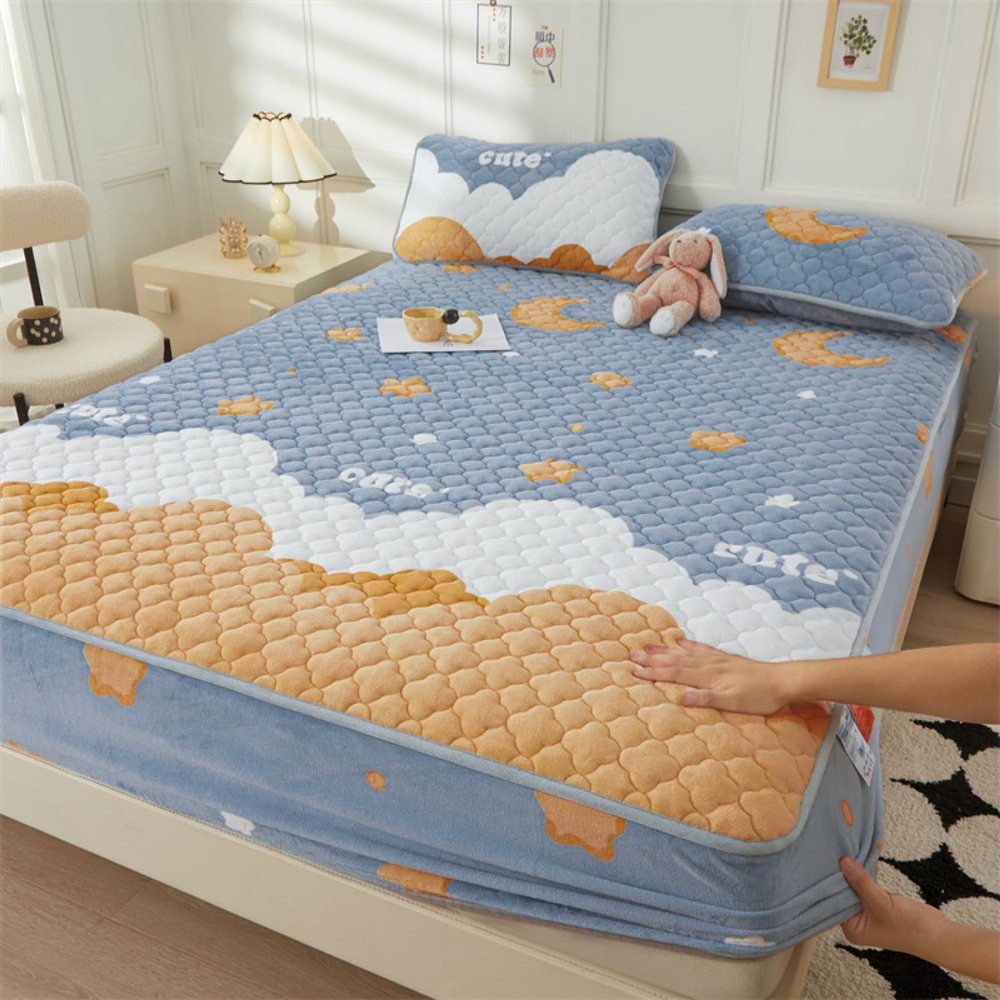 FCLDESHOP Deep Pocket Sheets,Autumn Winter Thicken Warm Solid Color Flannel Fitted Sheets, Children's Room Cartoon Print Mattress Protector,Moon,200x220cm (1pcs)