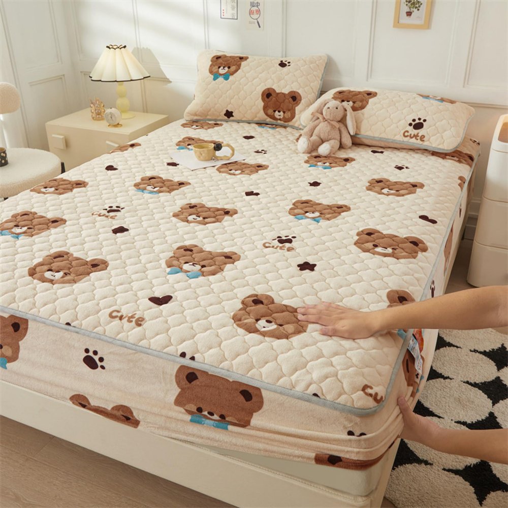 FCLDESHOP Soft Deep Pocket Fitted Sheet,Autumn Winter Thicken Warm Solid Color Flannel Fitted Sheets, Children's Room Cartoon Print Mattress Protector,Bear,90x200cm (1pcs)