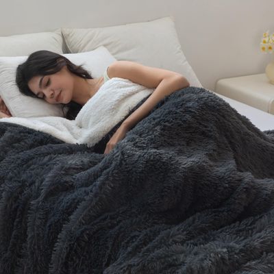 COOVA Ultra Soft Faux Fur Twin Blanket  Fuzzy Fluffy Cozy Microfiber Blankets, Warm Thick Plush Sherpa Fleece Throw Blanket for Couch,Bed,Sofa,Ideal Gift for Women.(Dark Grey, 60"x80")