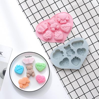 6 Valentine's Day themed love bear silicone mold drip baking tool chocolate cake mold