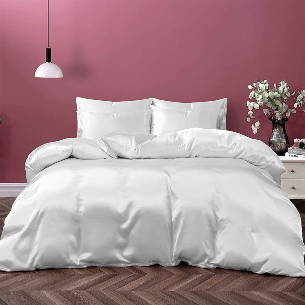 Kanak Bedding Satin 3 Piece Silk Like Duvet Cover Set,Ultra Soft and Breathable Bedding Set with 1pc Duvet Cover Zipper Closure & 2Pillow Cover.(White,King)