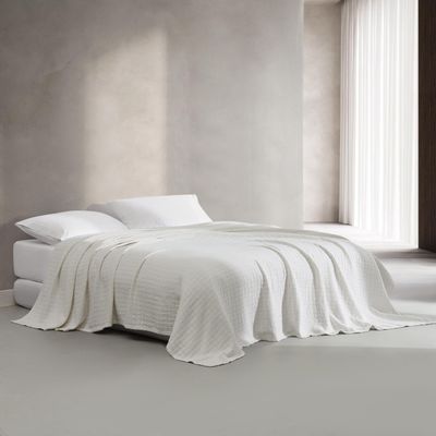 Calvin Klein - Queen Coverlet, Cotton Jacquard Bedding, Garment Washed Home Decor for Soft & Relaxed Feel (Off-White, Queen)