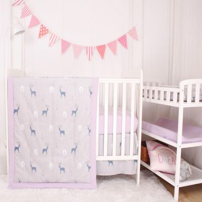 CaSaJa 4-Piece Crib Bedding Set for Boys and Girls, Nursery Baby Bedding Set Including Quilted Comforter with Fitted Crib Sheet and Changing Pad Covers, Reversible Quilt Design, Reindeer Forest