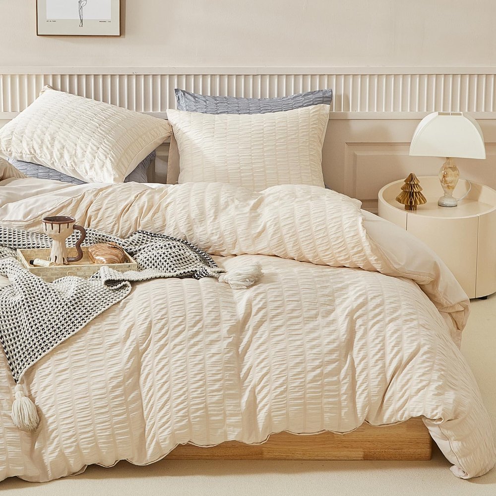 WARMDERN Duvet Cover Set Queen Size, 3pcs Washed Microfiber Beige Bedding Set, Soft Breathable Striped Textured Seersucker Duvet Cover with Zipper Closure & Corner Ties(Beige, Queen)
