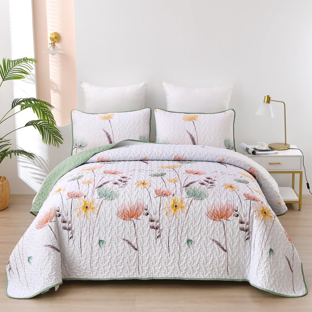 Dinjoy Floral Quilt Set Queen Size,Sage Green Bedspread Botanical 3 Pieces Fall Quilts Microfiber Lightweight Bedspreads White Soft Reversible Bed Cover Sets for All Season(96"x90")