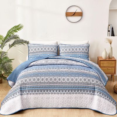 WONGS BEDDING Boho King Quilt Set, Light Blue Bohemian King Quilt Bedding Set, Lightweight Microfiber Bed Decor Bedspread for All Season 104"x90"(3 Pieces)