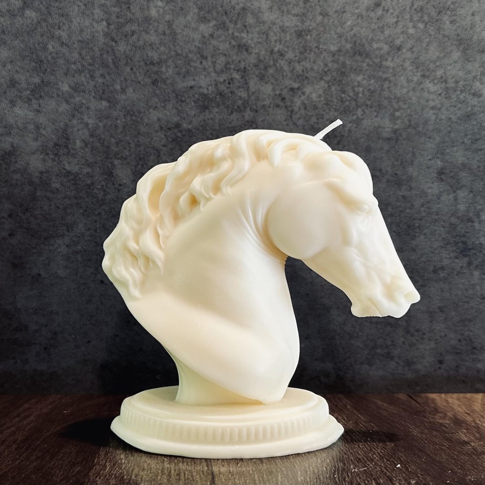 Shaped Horse Head Statue Candle, Animal Poney, Sculpture Candle, Unique Candle, Candle Gift, Home Decoration, Christmas Gift, 6 * 4.5 inch, 13 oz (Toasted Pumpkin Spice, Large - White)