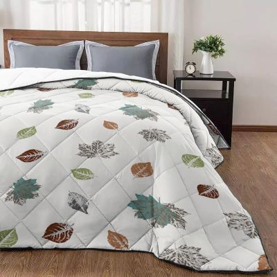 T&H XHome Quilt Full Size Luxury Quilted Comforter Bedspread-Thin Soft Cozy, Retro Abstraction Leaves Pattern Maple Leaf Overlay Reversible Stitched Lightweight Quilt Coverlet for All Season