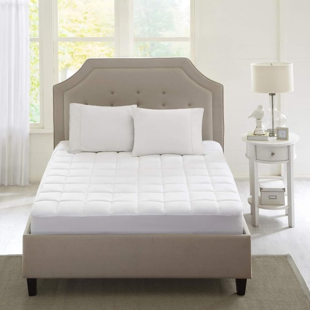 Oakestry 3M Protector Stain Resistant Bed Cover with Topper Moisture Wicking Hypoallergenic Polyester Filling and Deep Pocket, Twin XL, Highline White