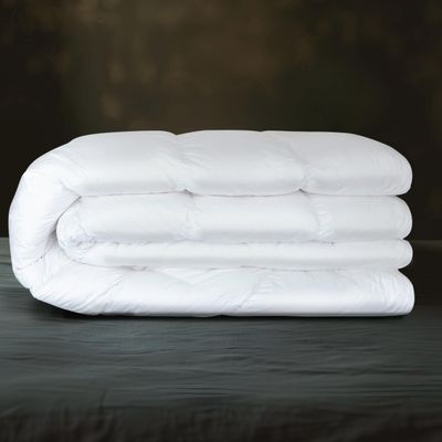 ComfyDown RoyalRest Comforter, 750+ Fill Power, Luxury European Goose Down, 100% Egyptian Cotton Cover with 400 Thread Count, All-Season, Machine Washable - Made in USA (Queen 86" x 82")