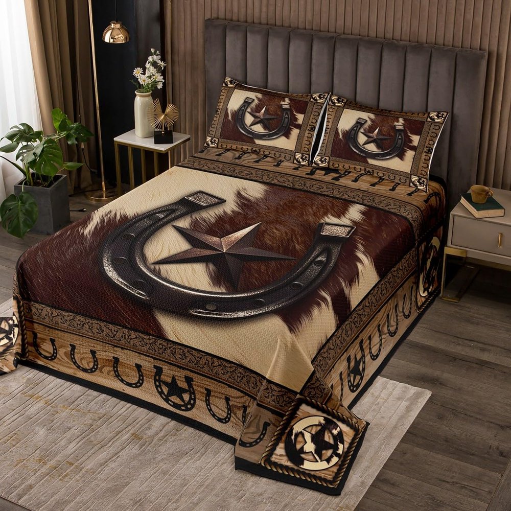 Western Cowboy Bedspread King Size,Texas Star Horseshoes Rustic Coverlet Set,Boys Girls Adults Room Decor,Farmhouse Cow Fur Wooden Plank Quilted Coverlet,Brown Retro Bedding Quilt,2 Pillowcases