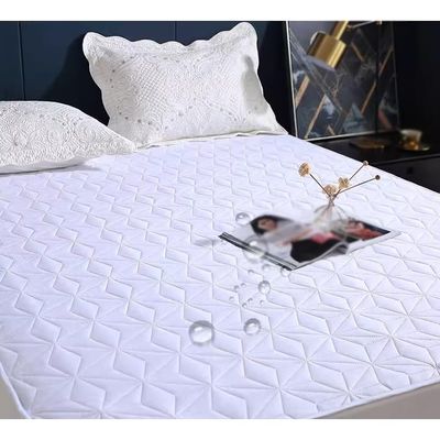 LLCDZR Waterproof Mattress Protector, Anti-Slip Bed Pads Washable Reusable Incontinence Bed Pads, Breathable Waterproof Pads for Bed Pee Pads for Adults (Color : White, Size : 90x200cm(35x79inch))