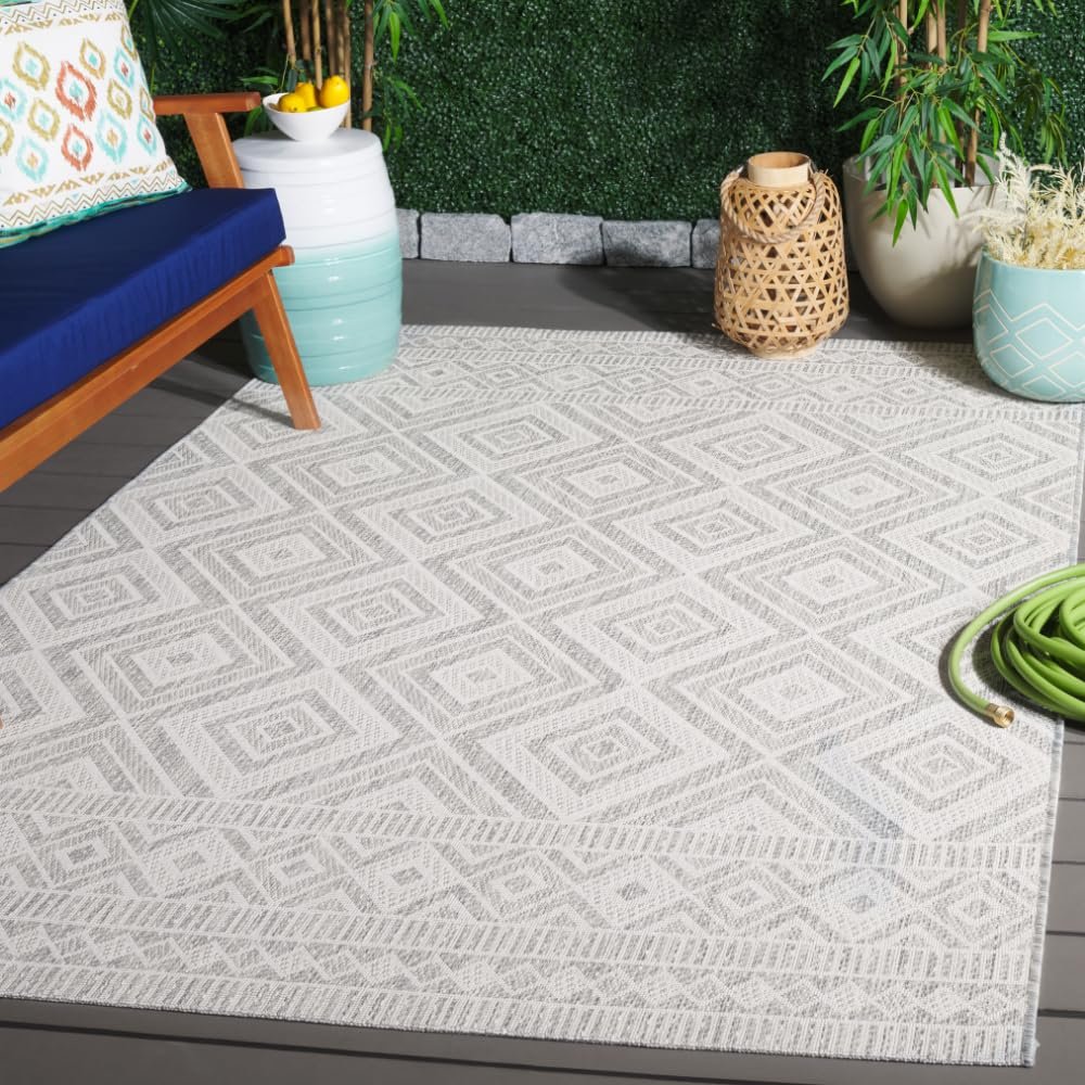 SAFAVIEH Washable Rug Outdoor Courtyard Collection - 4' x 5'7", Ivory & Light Grey, Non-Shedding & Easy Cleaning, Ideal for Patio, Backyard, Mudroom (CY8998-55321)