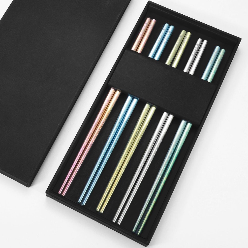 MAXCOOK Pure Titanium Chopsticks Reusable Ice Flower design Multicolor Chop sticks 5 Pairs Set Upscale Tableware Dishwasher Safe Light Durable Palillos Chinos as Gift
