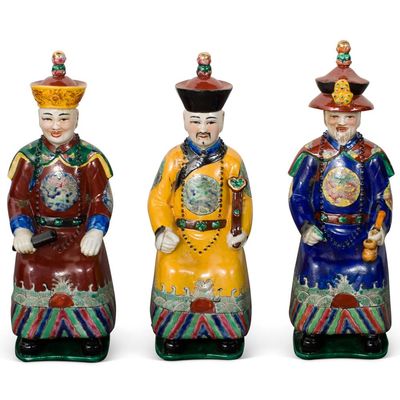 ChinaFurnitureOnline Red Yellow Blue Porcelain Qing Emperor Chinese Figurine Set
