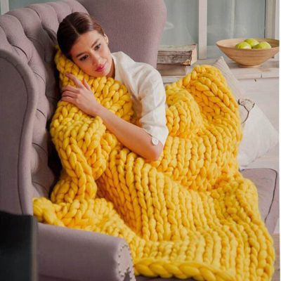BBPM Chunky Knit Blanket - Soft Thick Yarn Cable Knit Throw in 100% Merino Wool, Cute Rope Knot Crochet, Yellow, 100x150cm/39x59in