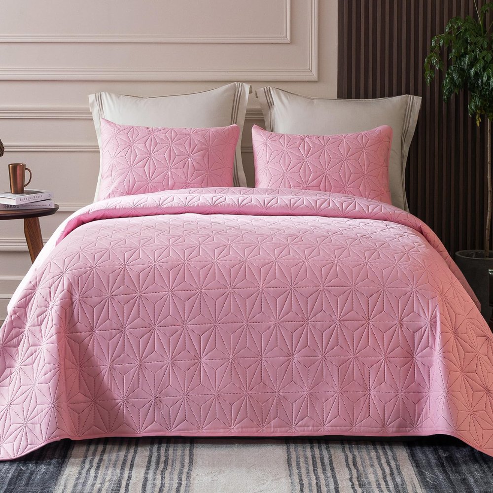 Whale Flotilla California King Quilt Bedding Set, Soft Pink Oversized Bedspreads Quilts Cal King Size for All Seasons, 3 Pieces Lightweight Geometric Star Pattern Coverlet