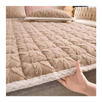 OBONG Twin Milk Velvet Jacquard Mattress Topper Soft Quilted Down Alternative Anti-Slip Bottom Mattress Pad Elastic Straps Warm Queen King Futon Mattresses (Color : Brown, Size : Full-120 * 200cm)