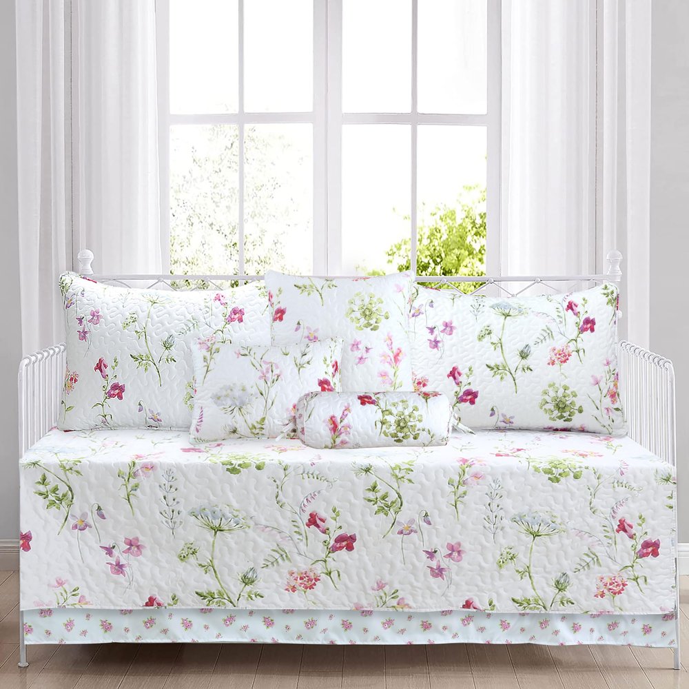 Azalea Floral Chintz PaisleyMicrofiber Reversible Quilt Bedding Set Coverlet, Bedspread, Summer Bloom, 7-Piece Daybed Cover Set with Dcor Pillows