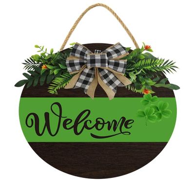 Fsdva Happy St Patrick's Day Wreath Sign Wooden Hanging Wreath Decor Ornament Wood Farmhouse Shamrock Door Decor Lucky Green Hanger for Front Door Porch Home Wall Window Indoor Outdoor Decorations