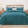 Exclusivo Mezcla Oversized King Quilt Set- Teal Cal King Quilts Bedding Set with 2 Pillow Shams, Modern Bedspread with Striped Pattern, Soft Lightweight Bedspreads Coverlets for All Seasons view 1