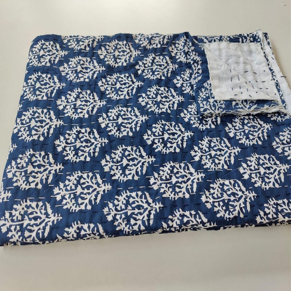 Kalap Indian Handmade Cotton Kantha Quilt Traditional Queen Kantha Quilts Kantha Bedspread Blanket Indian Kantha Queen Boho Quilt Throw King Quilts (Blue White., King 108 X 108 Inch)