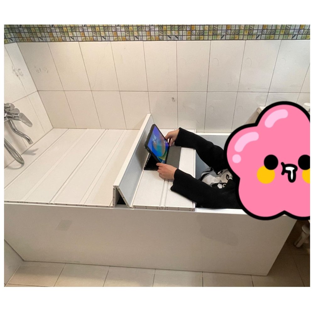 Bathtub Tray Bathtub Tray 1.2cm Thickness PVC Bathtub Cover, Dust-Proof Insulation Bathe Board for Milk Baths Spa, Bathroom Folding Shutter Bath Lid Tub Rack, Bearing 40kg Multifunctional (Color : Wh