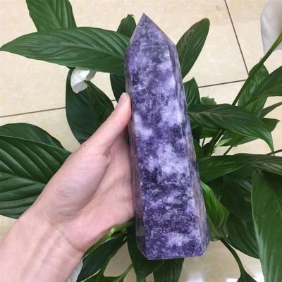 KatLin Natural Crystal Point Lapidolite Healing Obelisk Purple Quartz Tower Home Decor Ornament Reiki Energy Stone Pyramid Gift Ornaments (Size : 900-1000g)