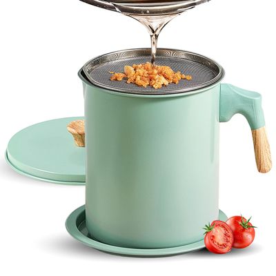 Bacon Grease Containe with Strainer, 47oz/1.4L Oil Strainer Pot, Oil Storage Container for Kitchen, Oil Storage Supplies Filter for Home Canteen(Light Green)