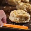 HOLIDYOYO Crumb Sweeper, 2pcs Restaurant Crumb Cleaner Stainless Steel Bread Crumber Scraper Desk Cleaning Tool for Shop Homes for Servers Waiters Golden view 4