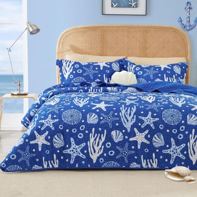 Love's cabin King Size Quilt Bedding Set Coastal Blue Bedspreads - Summer Beach Nautical Lightweight Bedspread- Reversible Bedding Coverlet for All Season - 3 Piece (1 Quilt, 2 Pillow Shams)