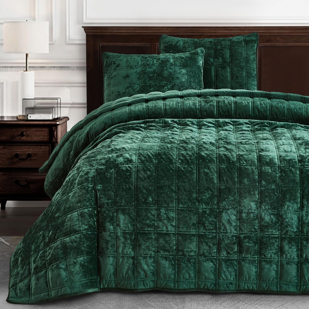 Chezmoi Collection Piers Forest Green Velvet Quilt Queen Set, 3-Piece Plush Distressed Velvet Bedding All Season Lightweight Comforter - Brushed Microfiber Reverse with Double Square Stitch