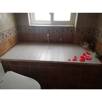 Bathtub Tray Folding Dust-Proof Bathtub Cover, White PVC Plastic Bathtub Tray Insulation Cover, 0.6cm Thickness Waterproof Shutter Bath Lid, 22 Size Multifunctional (Color : White, Size : 80x160x0.6