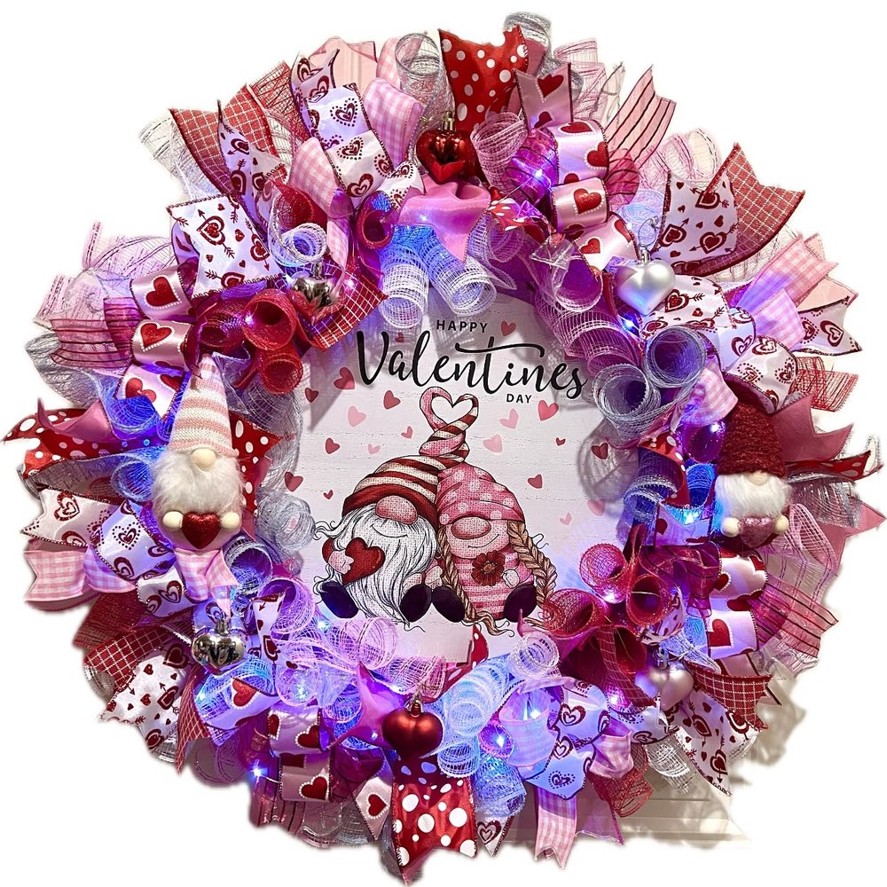 XL Handmade Valentines Gnome Hearts Ribbon Prelit Wreath 26 ins LED