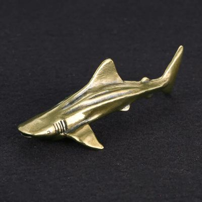 MANGOUSONG Figurines Brass Animal,7.1x1.2cm Metal Brass Shark Figurines Vintage Sea Animal Small Statue Desktop Ornaments Office Decorations