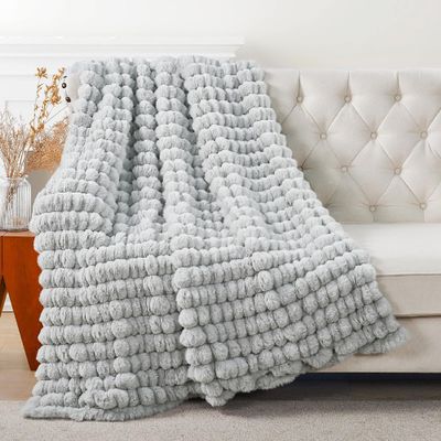 BYTIDE Spandex Striped Luxury Faux Fur Throw Blanket with Velvet Back, Textured Fuzzy Furry Plush Soft Reversible Warm Blanket for Couch Sofa Bed Chair, 50 x 60 Inches, Silver Grey