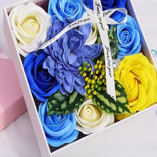 Soap Flower Box Valentine's Day Gift (BlueA Box of Flowers)