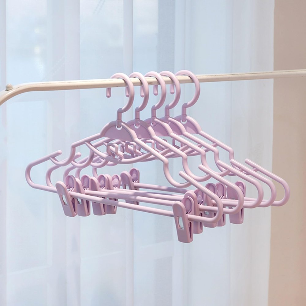 Plastic Hangers 20 Pack with Clips, 360Swivel Hook Space-Saving Clothes Hangers, Lightweight Hangers for Pants, Coats, Dresses (Color : Purple)