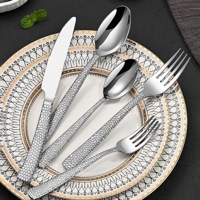 70 Piece Silverware Set Hammered Stainless Steel Flatware Set for 14 Durable 18/8 Cutlery Set Mirror Polished Tableware for Formal Occasions Wedding Banquet Family Gatherings