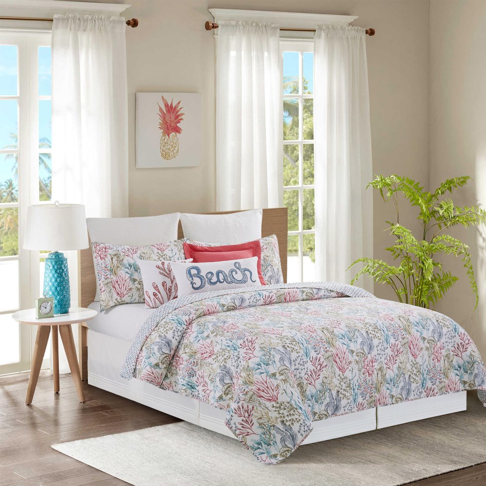 C&F Home Delphina Reef Full/Queen 3 Piece Quilt Set Cotton Reversible Machine Washable Lightweight Bedspread Coverlet Queen Multicolored