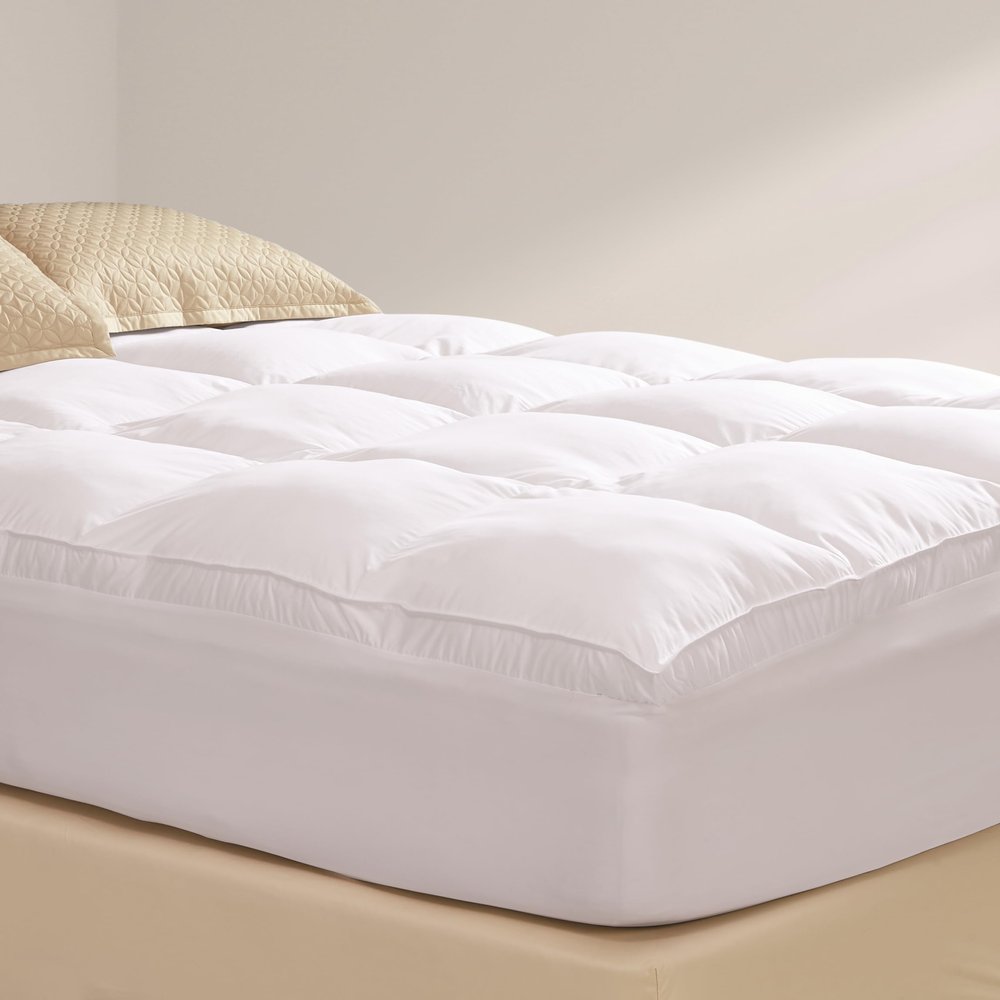 Cuddledown Ultra Plush Down Blend Mattress Pad | 100% Cotton Fabric | Hypoallergenic | Extra Thick | 50% Down / 50% Feather Fill | Queen Size