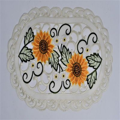 212 Main 12 x 18 in. Sunflower on Cream Fabric Placemat