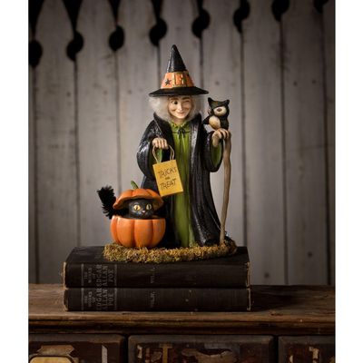 Bethany Lowe Resin Friendly Trick or Treat Callie Witch Figurine, Multicolor, TD3151