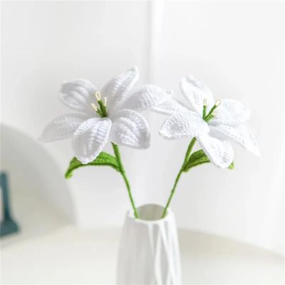 Hcclijo Hand Knitted Lily Tulip Rose Crochet Flower Artificial Flower Bouquet Desktop Decoration