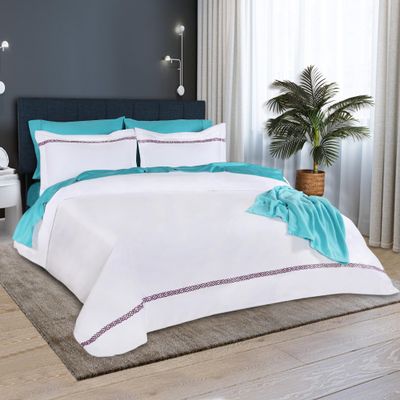Superior Egyptian Cotton Duvet Cover Set, 1000 Thread Count, Hidden Button Closure, Soft Bedding Basics, 1 Duvet Cover, 2 Pillow Shams, Solid, Infinity Scroll Embroidery, Full/Queen, White-Plum