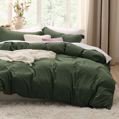 Bedsure Olive Green Oversized King Duvet Cover - 3 Pieces Prewashed Cotton-Like Polyester Extra Soft Bedding Set, Includes 1 Duvet Cover 120''x98'' with Zipper Closure & 2 Pillow Shams, No Comforter